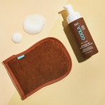 Coola Sunless tan 2 in 1 quanto applicator esfoliante Рукавичка - аплікатор