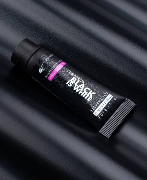 Curaprox Black Is White toothpaste 10 ml Відбілююча зубна паста ЦБ-00034497 фото